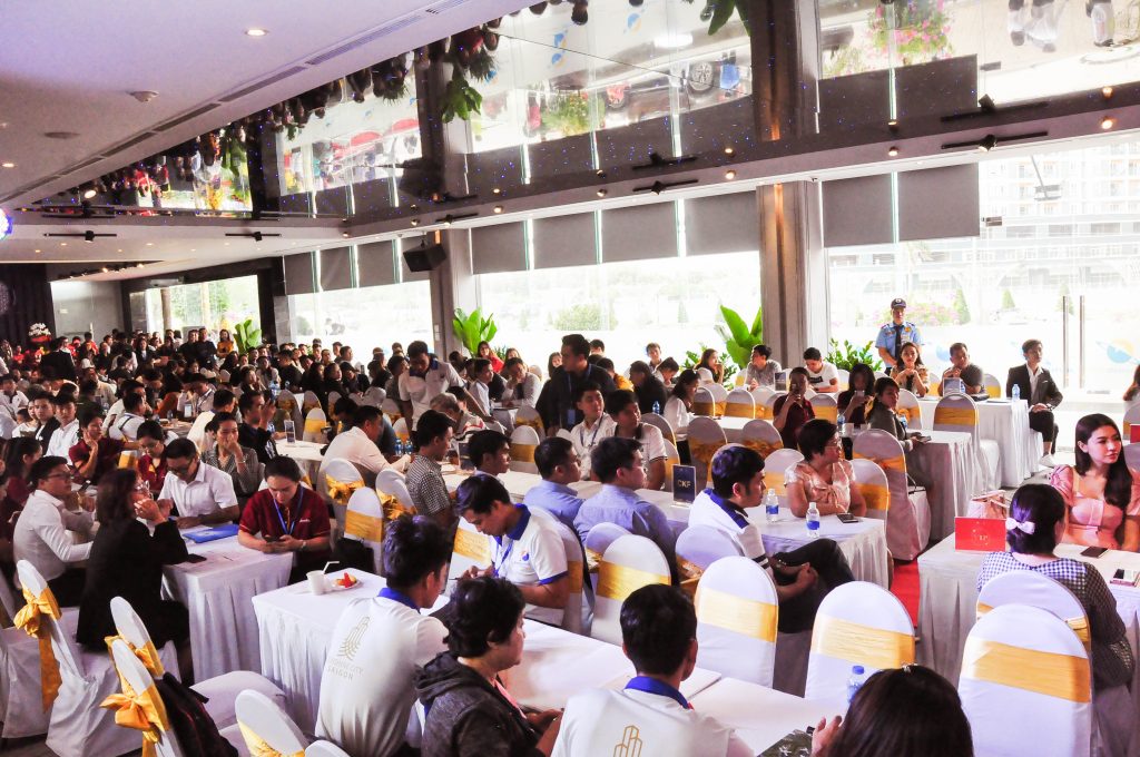 Sự kiện ra mắt nhà mẫu Sunshine City Sài Gòn thu hút nhiều nhà đầu tư